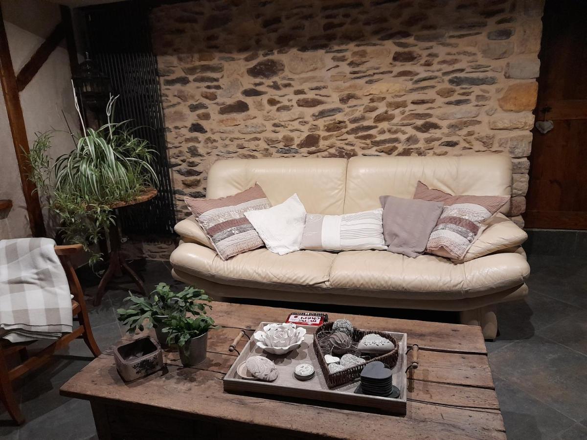 Mandailles  Les Hotes Du Lac, Chambres Et Tables D'Hotes מראה חיצוני תמונה