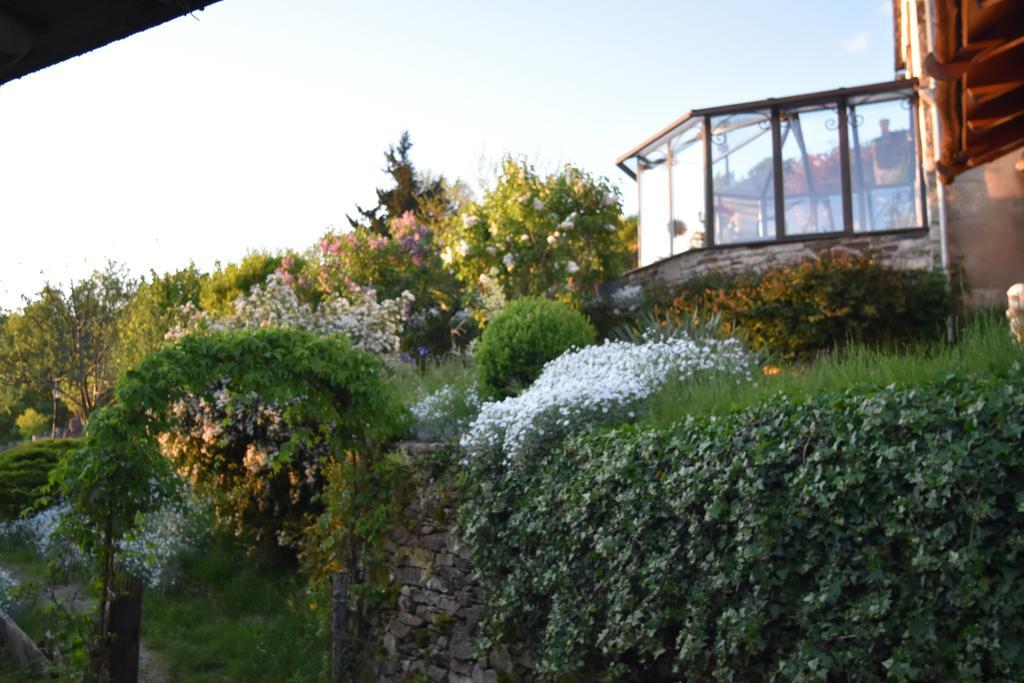 Mandailles  Les Hotes Du Lac, Chambres Et Tables D'Hotes מראה חיצוני תמונה
